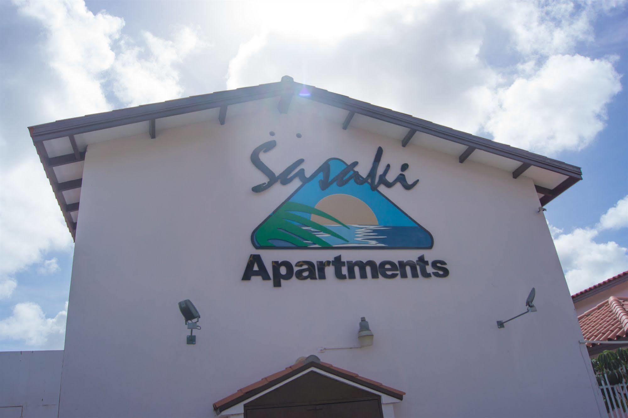 Sasaki Apartments Palm Beach Exteriör bild